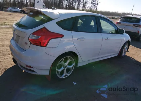 2013 Ford Focus St из США, поврежденный, VIN 1FADP3L90DL217812